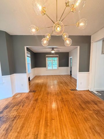 1120 4th Avenue S, Moorhead, MN 56560