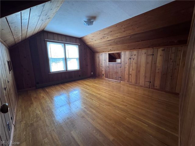 12688 Woodside Drive, Chesterland, OH 44026