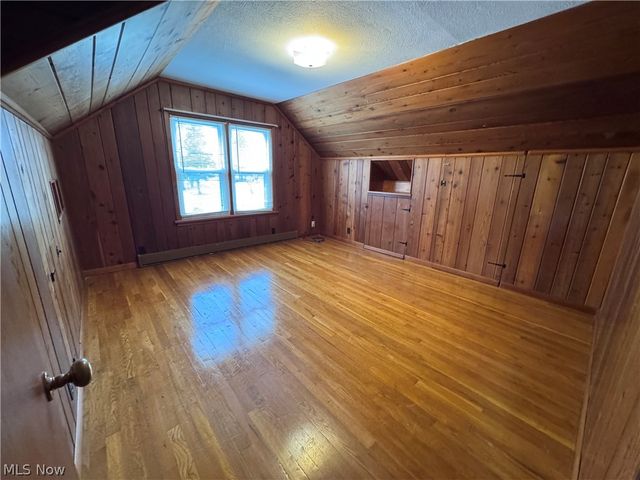 12688 Woodside Drive, Chesterland, OH 44026