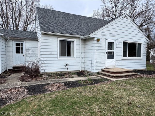 12688 Woodside Drive, Chesterland, OH 44026