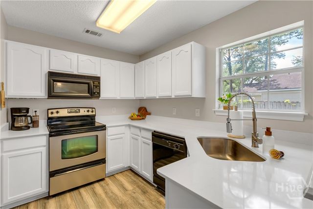 439 Hope Creek Drive, Richmond Hill, GA 31324