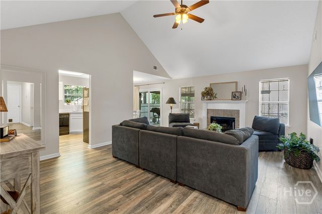439 Hope Creek Drive, Richmond Hill, GA 31324