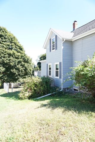 57 Llewellyn St, Lowell, MA 01850