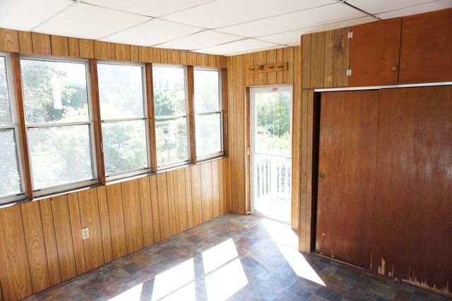 57 Llewellyn St, Lowell, MA 01850