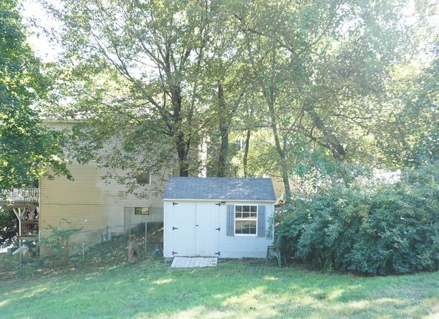57 Llewellyn St, Lowell, MA 01850