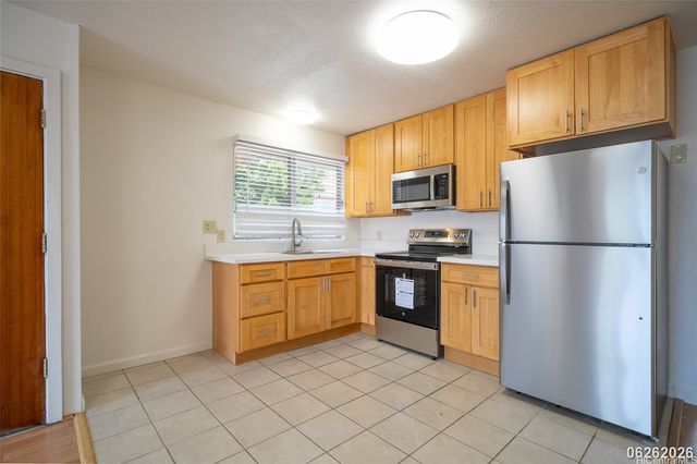 1725 Olona Lane, Honolulu, HI 96817