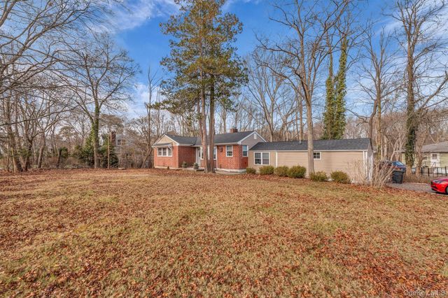 164 Donegan Avenue, East Patchogue, NY 11772