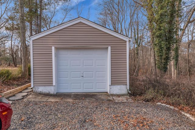 164 Donegan Avenue, East Patchogue, NY 11772