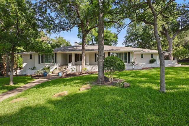 7508 Baxtershire Drive, Dallas, TX 75230