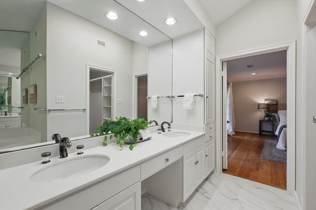 7508 Baxtershire Drive, Dallas, TX 75230