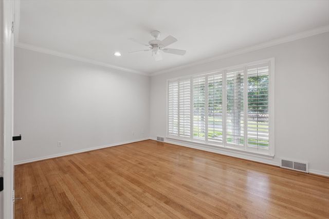 7508 Baxtershire Drive, Dallas, TX 75230