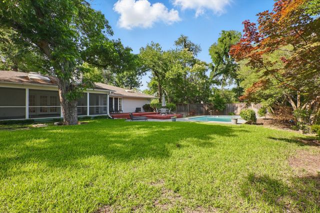 7508 Baxtershire Drive, Dallas, TX 75230