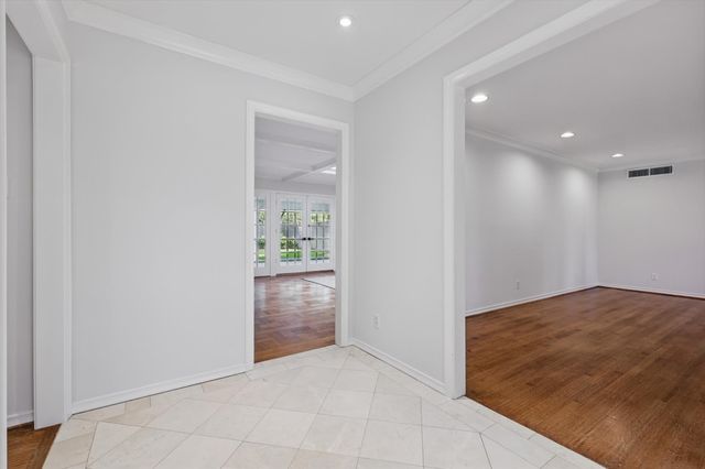 7508 Baxtershire Drive, Dallas, TX 75230