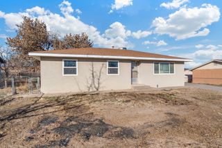 1614 W Aragon Road, Belen, NM 87002