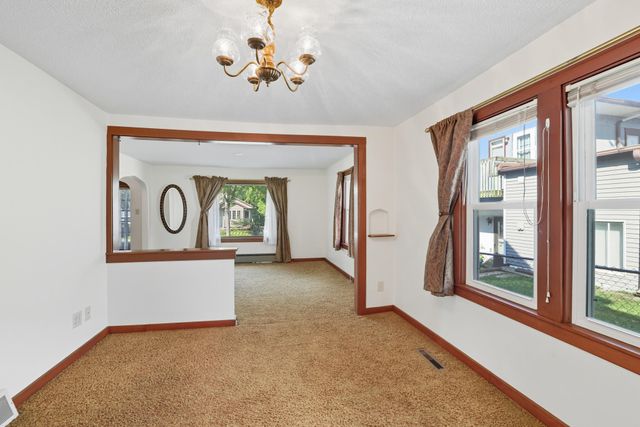 809 11th Street W, Hastings, MN 55033