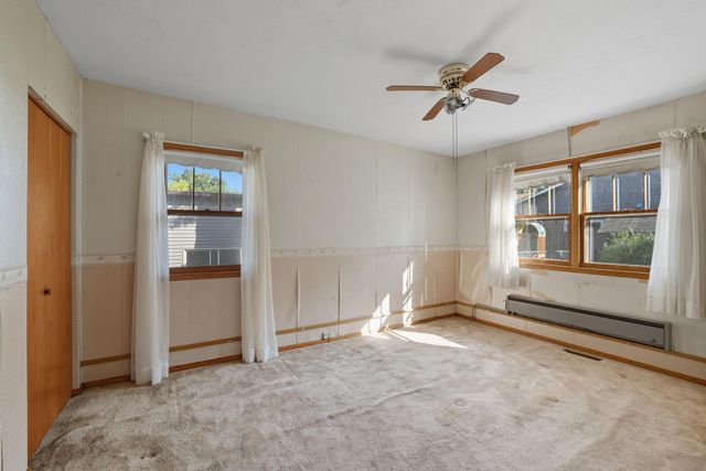 809 11th Street W, Hastings, MN 55033