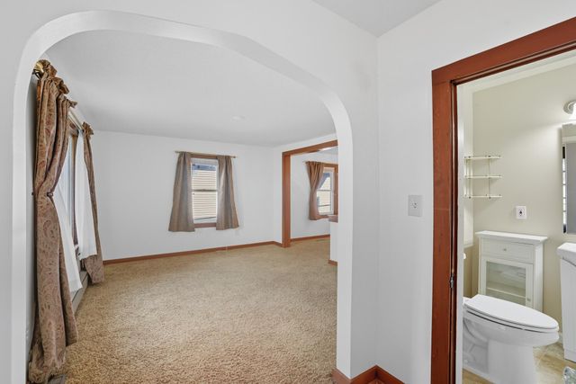 809 11th Street W, Hastings, MN 55033