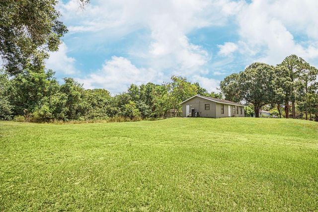 18565 47th Court N, Loxahatchee, FL 33470