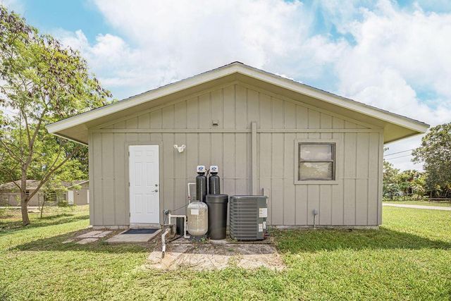 18565 47th Court N, Loxahatchee, FL 33470