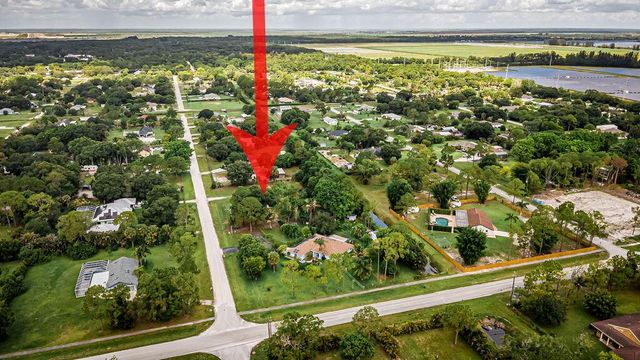 18565 47th Court N, Loxahatchee, FL 33470