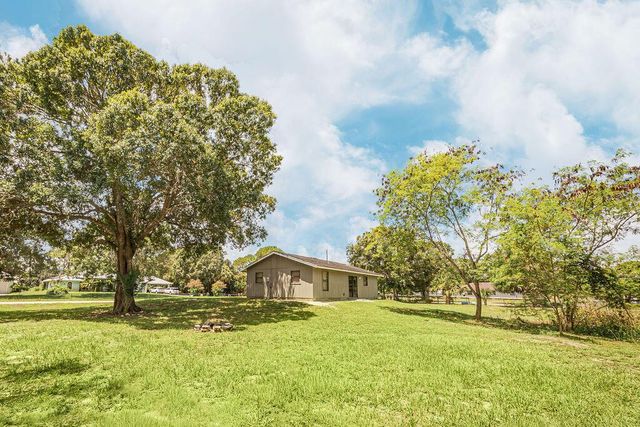 18565 47th Court N, Loxahatchee, FL 33470
