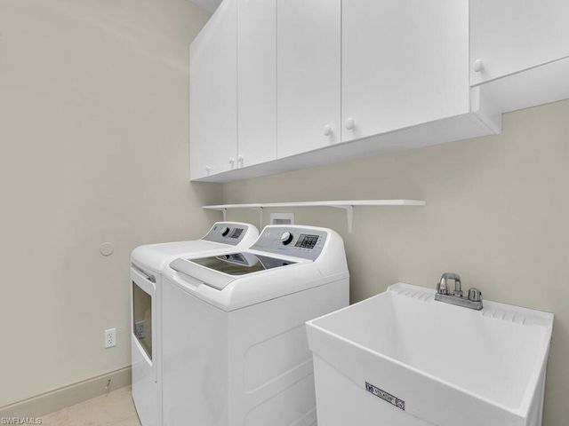 13000 Silver Bay CT, Fort Myers, FL 33913