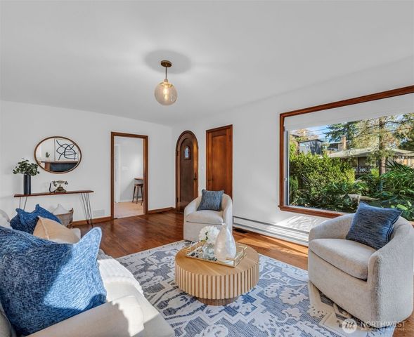 2301 Delmar Drive E, Seattle, WA 98102
