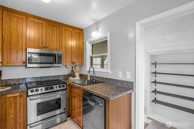 2301 Delmar Drive E, Seattle, WA 98102