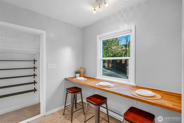 2301 Delmar Drive E, Seattle, WA 98102