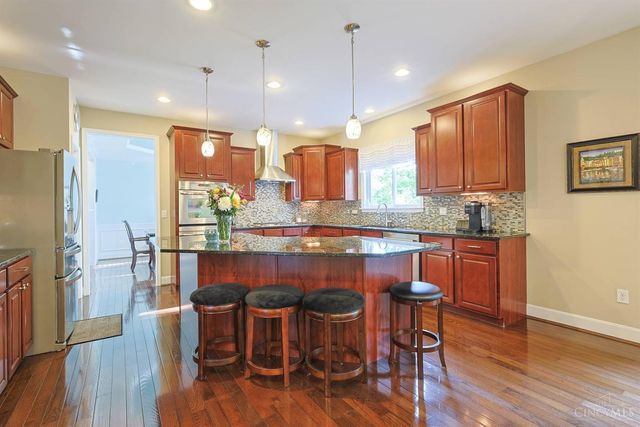 3328 Riverside Drive, Mason, OH 45040