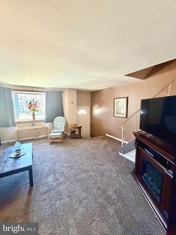 3622 GENESEE DR, Philadelphia, PA 19154