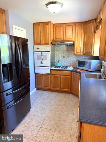 3622 GENESEE DR, Philadelphia, PA 19154