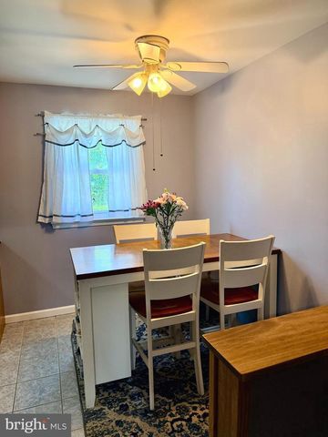 3622 GENESEE DR, Philadelphia, PA 19154