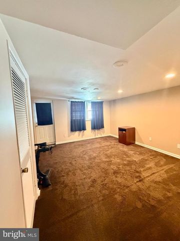 3622 GENESEE DR, Philadelphia, PA 19154