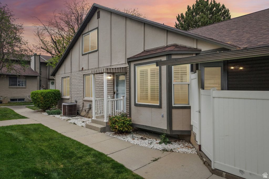 87 SANTA RITA PL, West Jordan, UT 84088