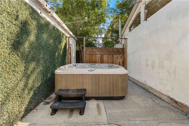 6512 Coldwater Cyn Avenue, Valley Glen, CA 91606