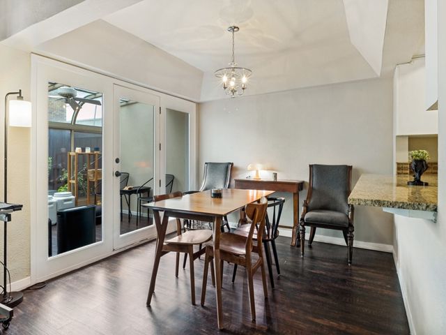 3139 Golden Oak, Farmers Branch, TX 75234