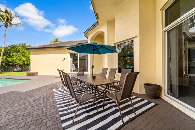 6569 NW 103rd Terrace, Parkland, FL 33076