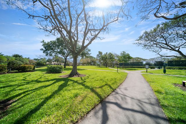 6569 NW 103rd Terrace, Parkland, FL 33076