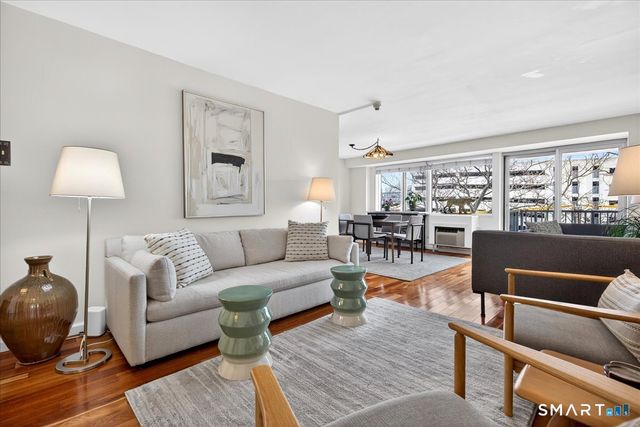 100 York Street 5D, New Haven, CT 06511