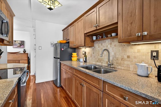 100 York Street 5D, New Haven, CT 06511