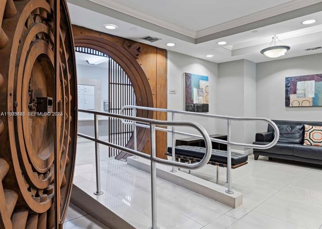 111 E Flagler St 510, Miami, FL 33131