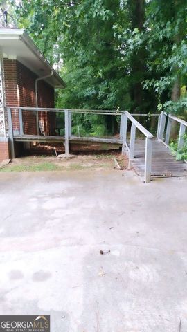2641 Hedgewood Lane NW, Atlanta, GA 30311
