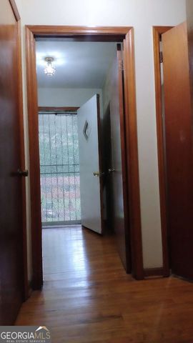 2641 Hedgewood Lane NW, Atlanta, GA 30311