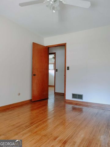 2641 Hedgewood Lane NW, Atlanta, GA 30311