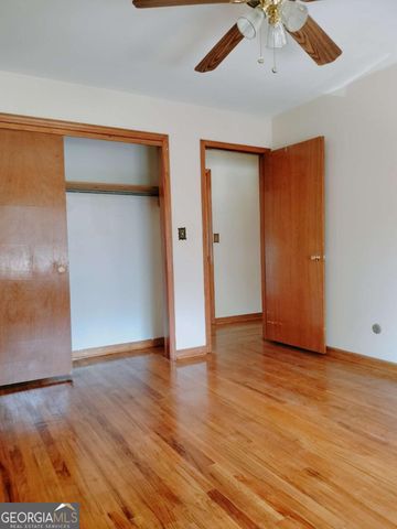 2641 Hedgewood Lane NW, Atlanta, GA 30311