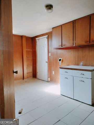 2641 Hedgewood Lane NW, Atlanta, GA 30311