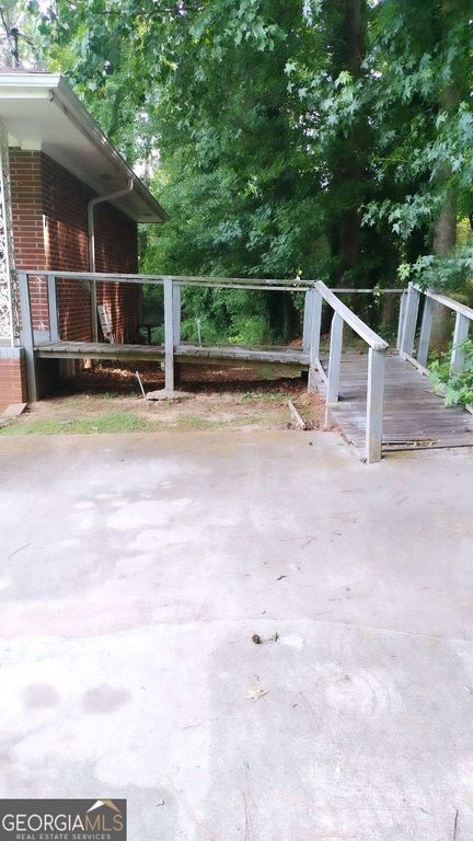 2641 Hedgewood Lane NW, Atlanta, GA 30311 — photo 2
