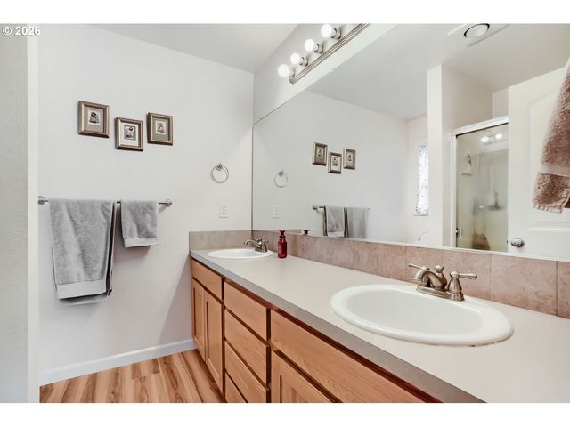 12501 Ne 44TH St, Vancouver, WA 98682