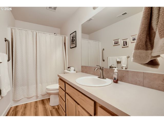 12501 Ne 44TH St, Vancouver, WA 98682